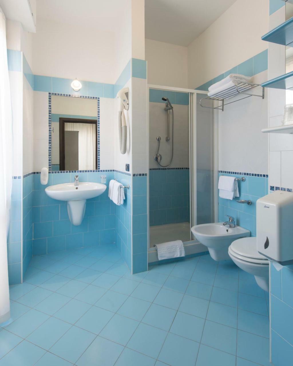 Quadruple Room,1233853688:JPEG