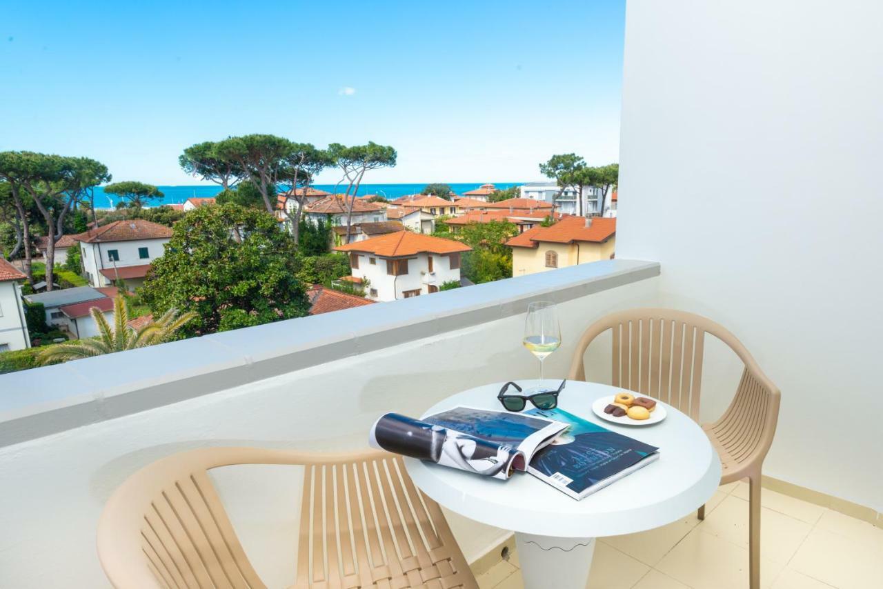 Camera Matrimoniale Comfort con Balcone e Vista Mare