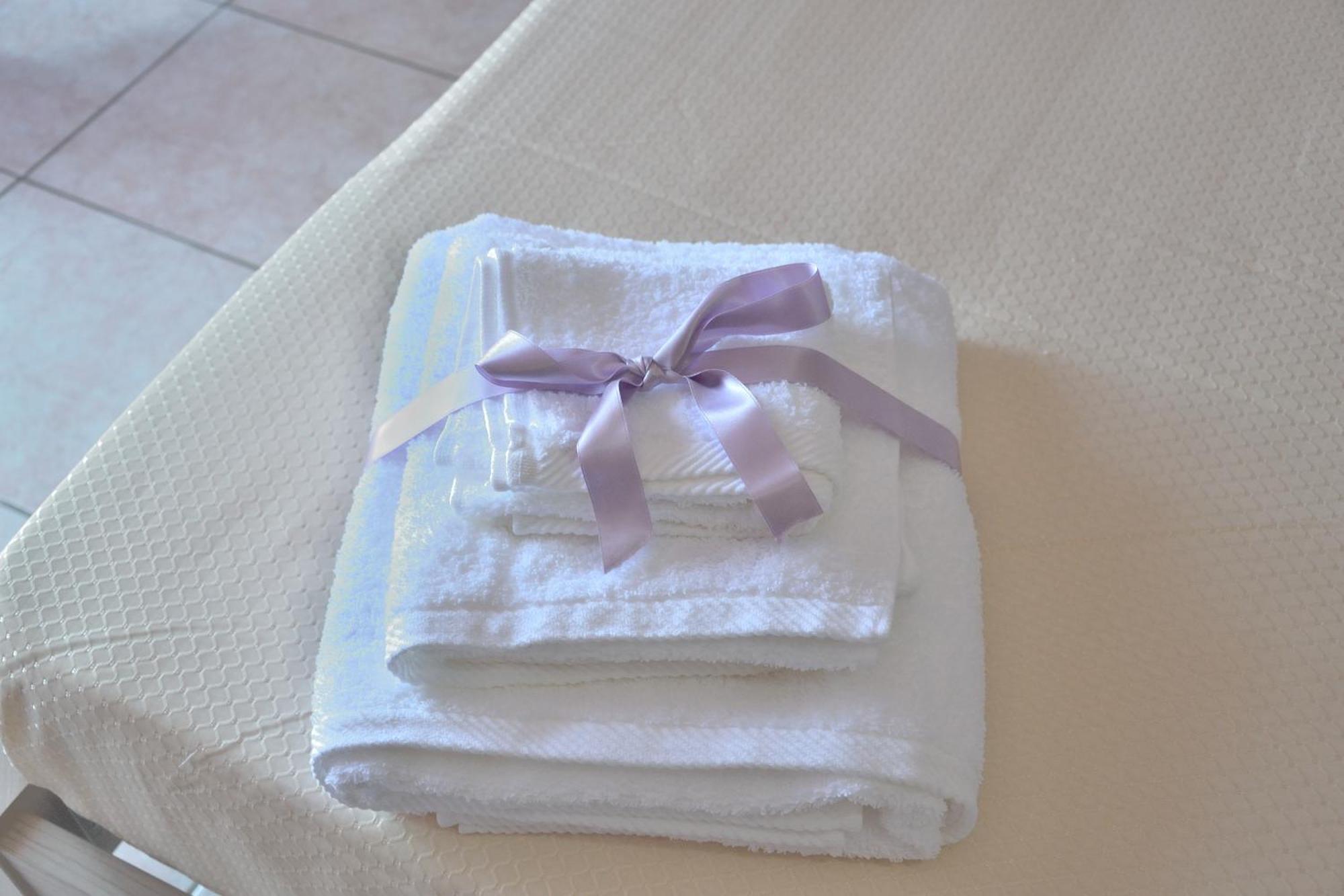 Double Room with Balcony,823212962:JPEG