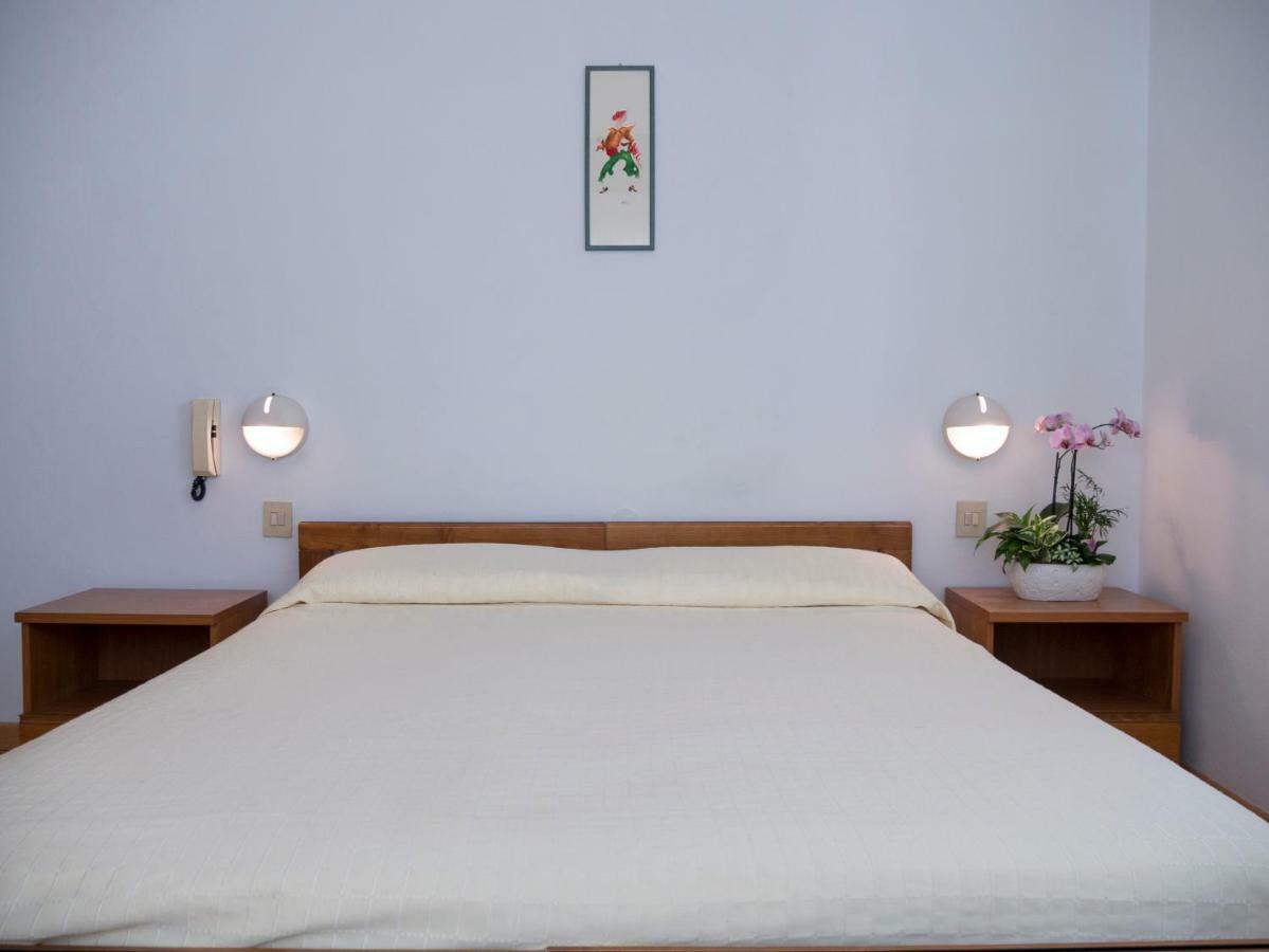 Double Room,845894405:JPEG