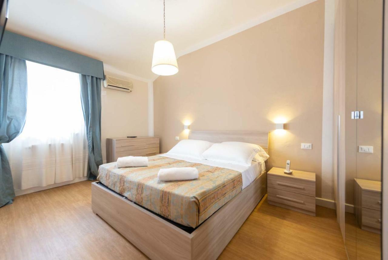 Double Room,886127281:JPEG