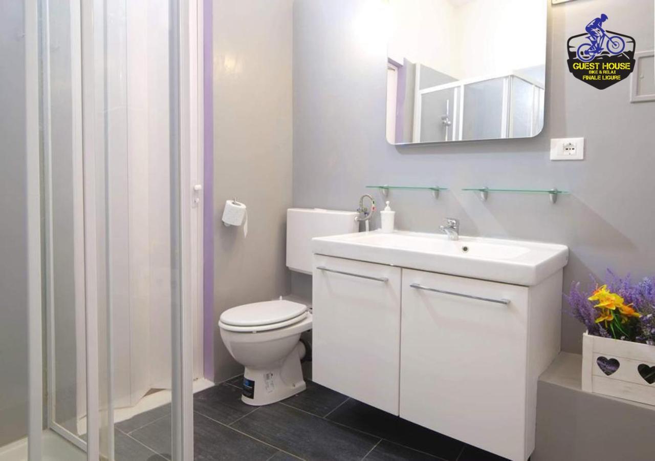 Camera Matrimoniale con Bagno Privato - senza Finestre