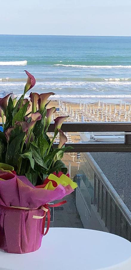 Quadruple Room with Sea View,978307681:JPEG