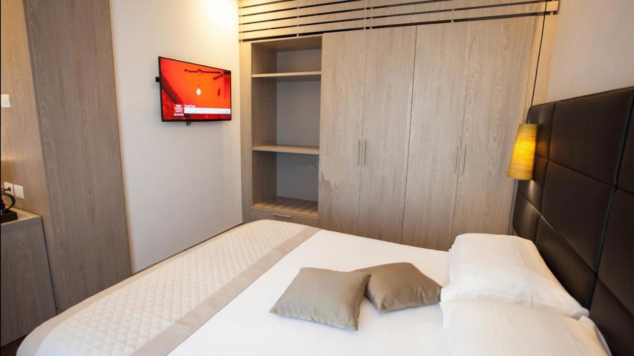 Deluxe Double or Twin Room,998574210:JPEG