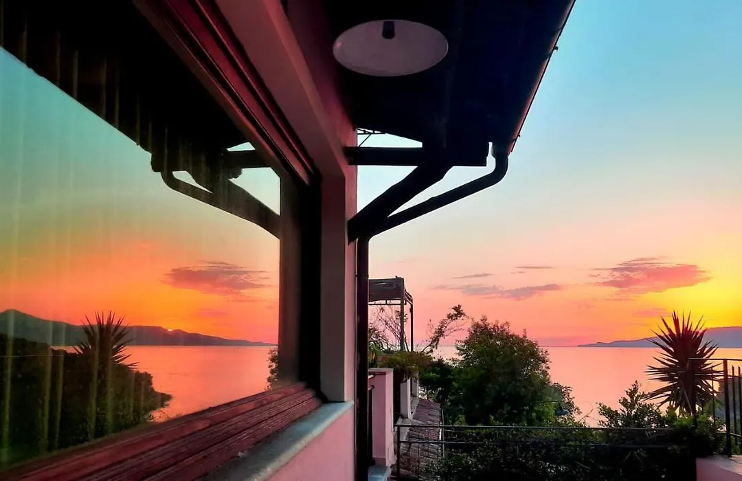 Bed & Breakfast Laino-1