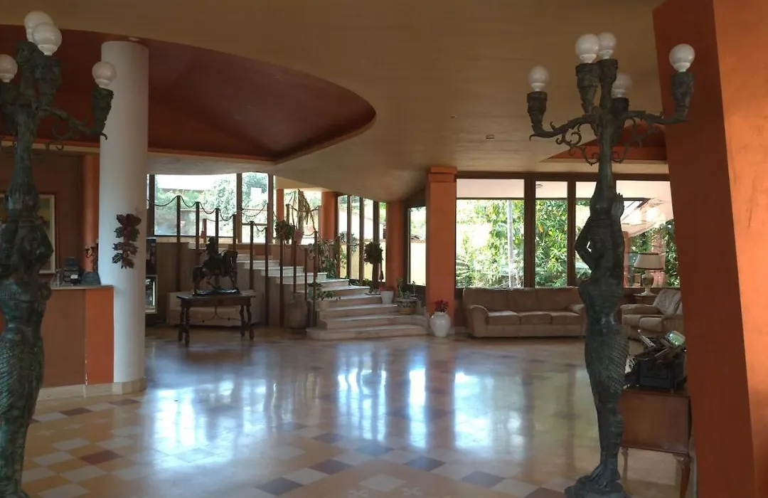 Tk Hotel-1