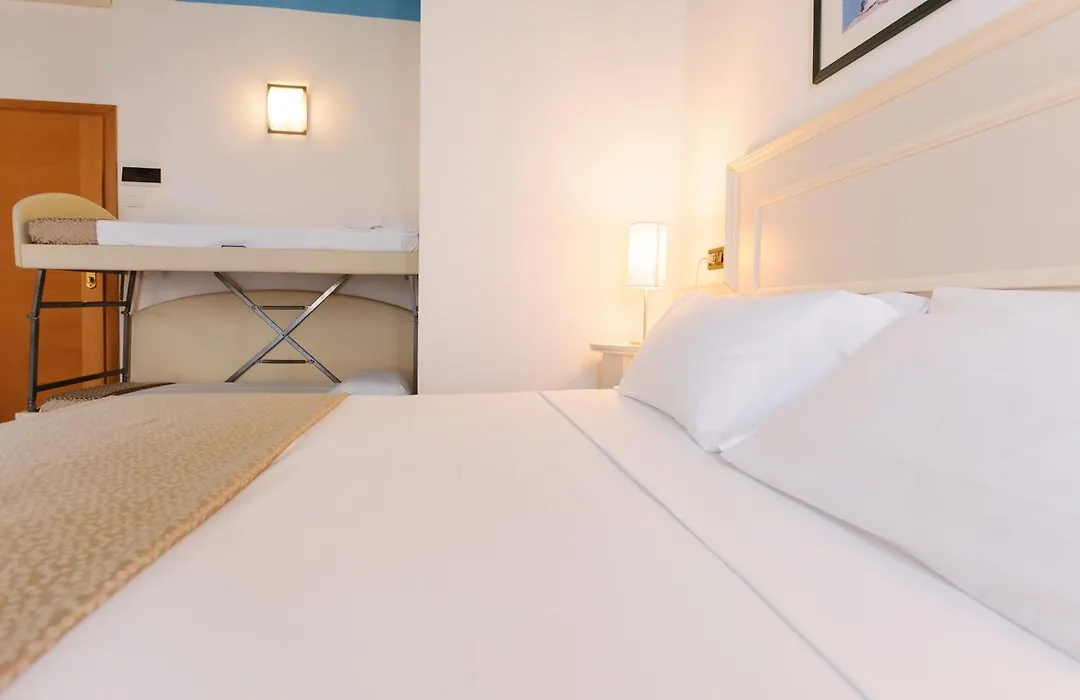 Hotel Fra I Pini-1