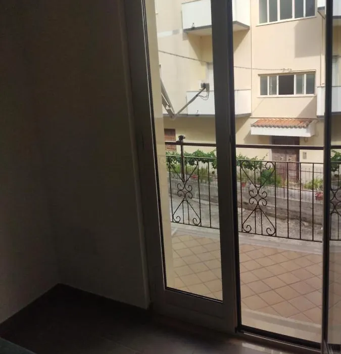 Ninfea Tropea City Rooms-1