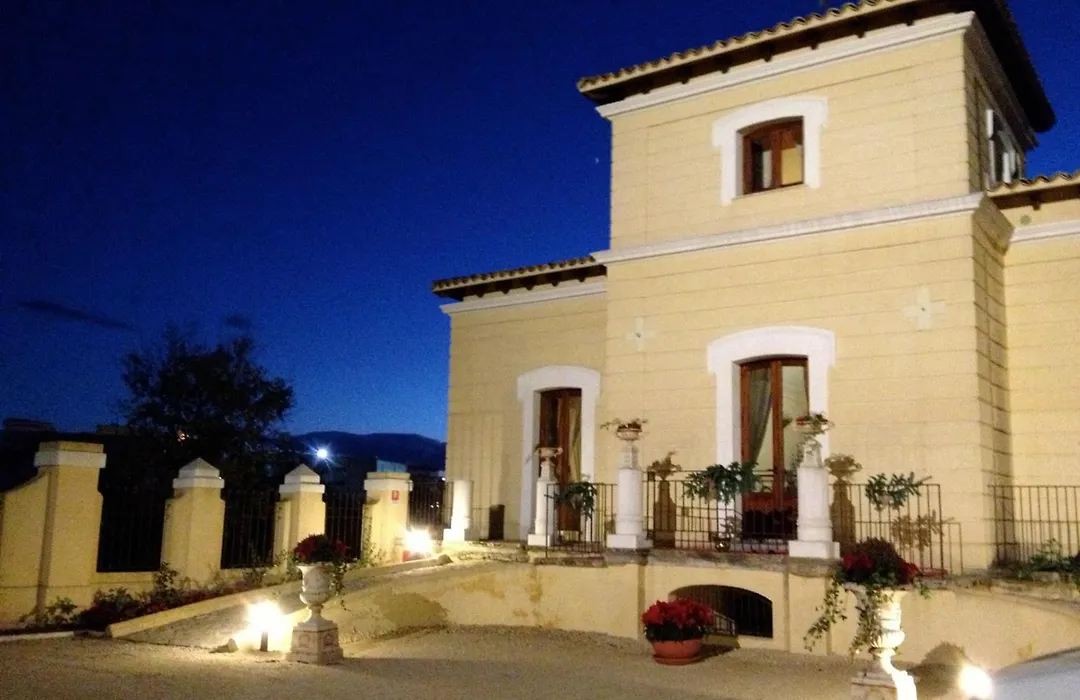 Hotel Villa Calandrino-1