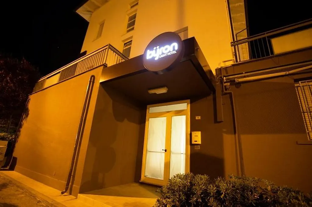 Hotel Byron solo per giovani-1