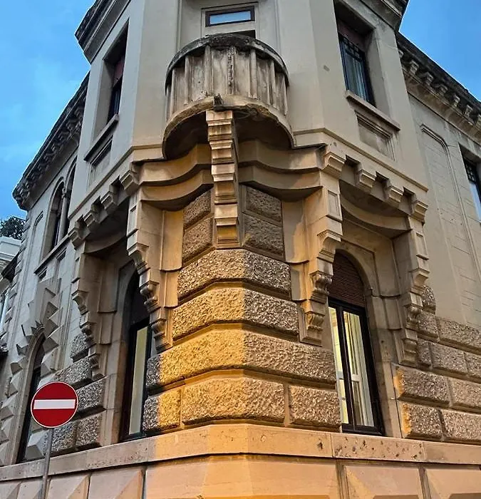 PALAZZO FIACCADORI - Historical Palace-1