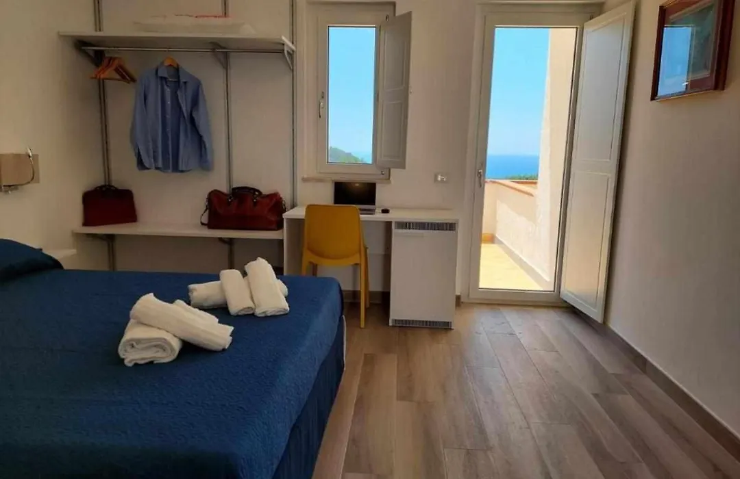 Itaca Rooms Palinuro-1