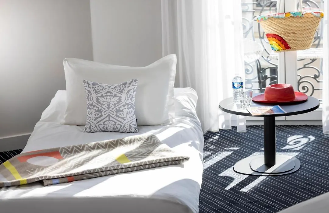 Hotel 66 Nice-1