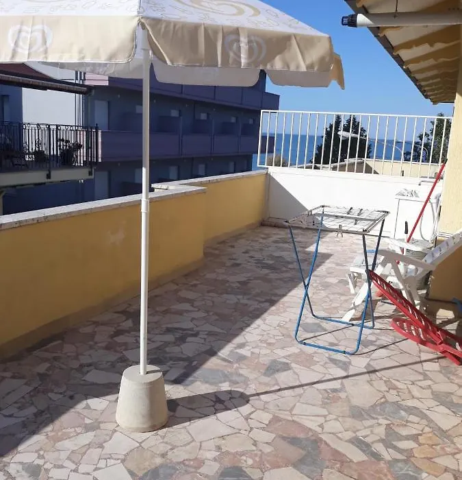 Casa Gialla-1