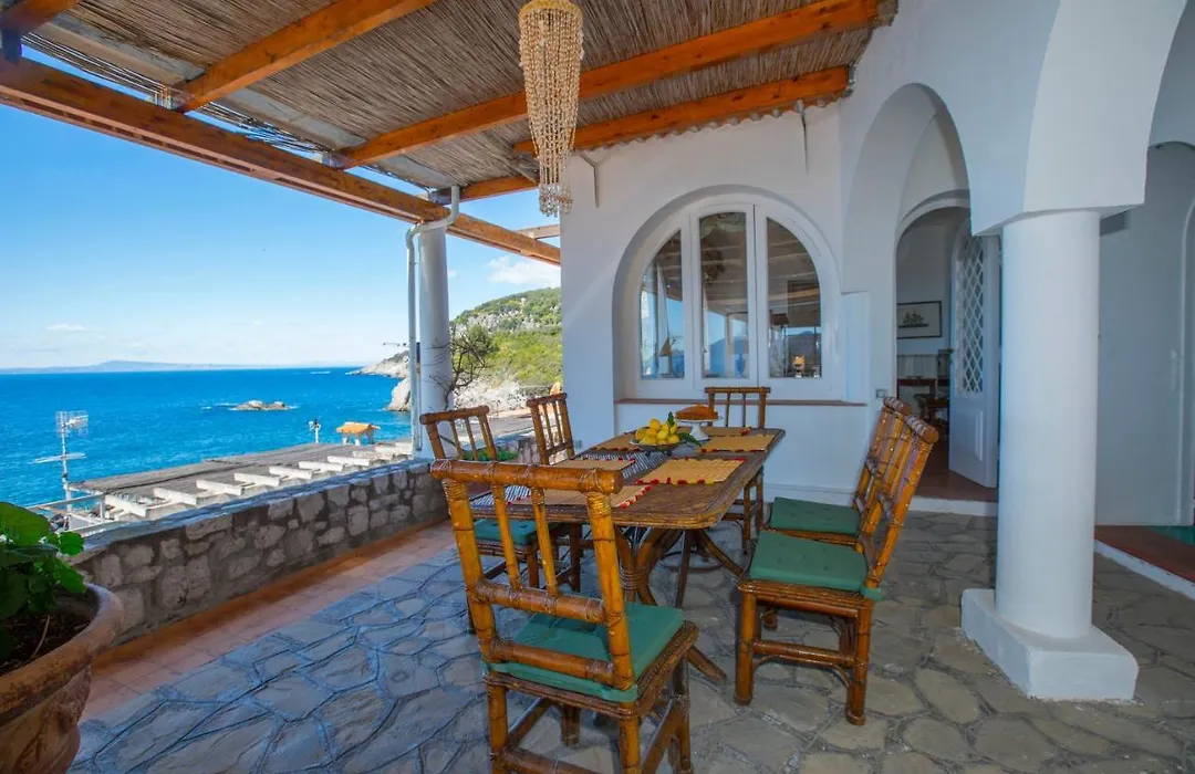 Estate4home - Villa San Montano-1