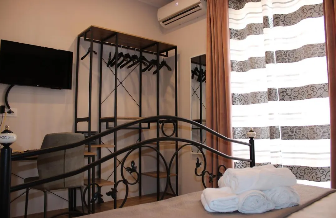 B&B Civicocento-1