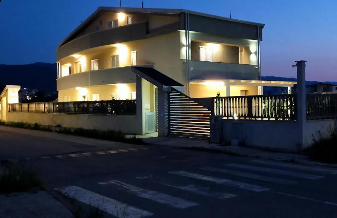Frontemare-1