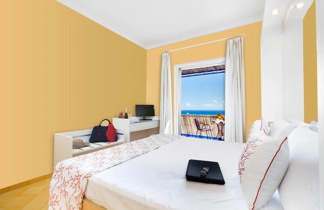 Hotel Piccolo Paradiso-1