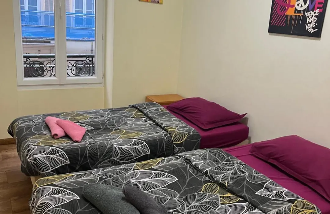 Hotel Lyonnais-1