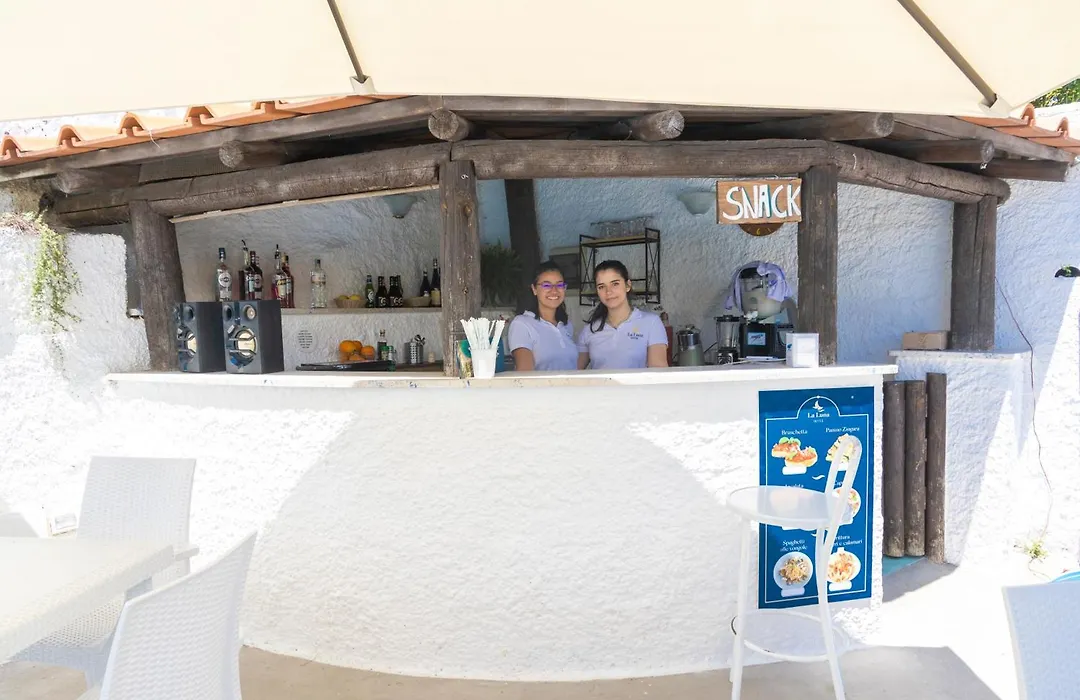 Hotel La Luna-1