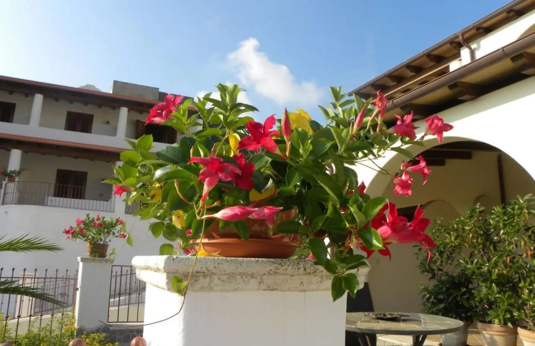 Hotel Borgo Eolie-1
