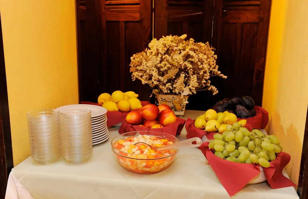 Country Hotel Vessus-1
