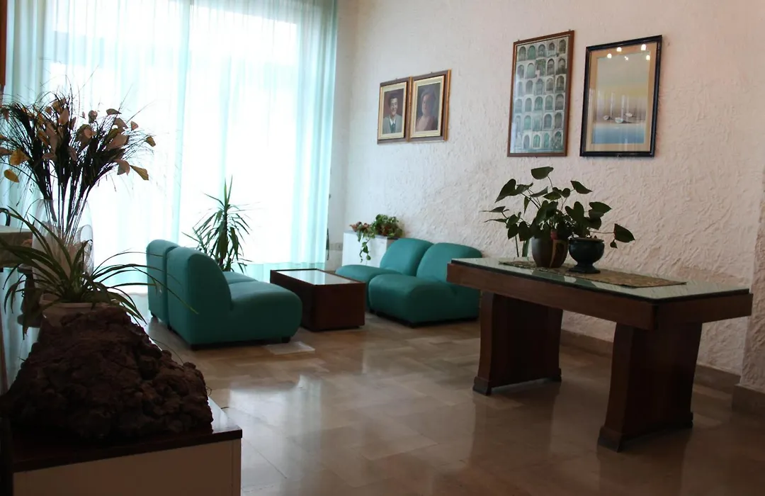 Hotel 2 Mari - Vieste-1