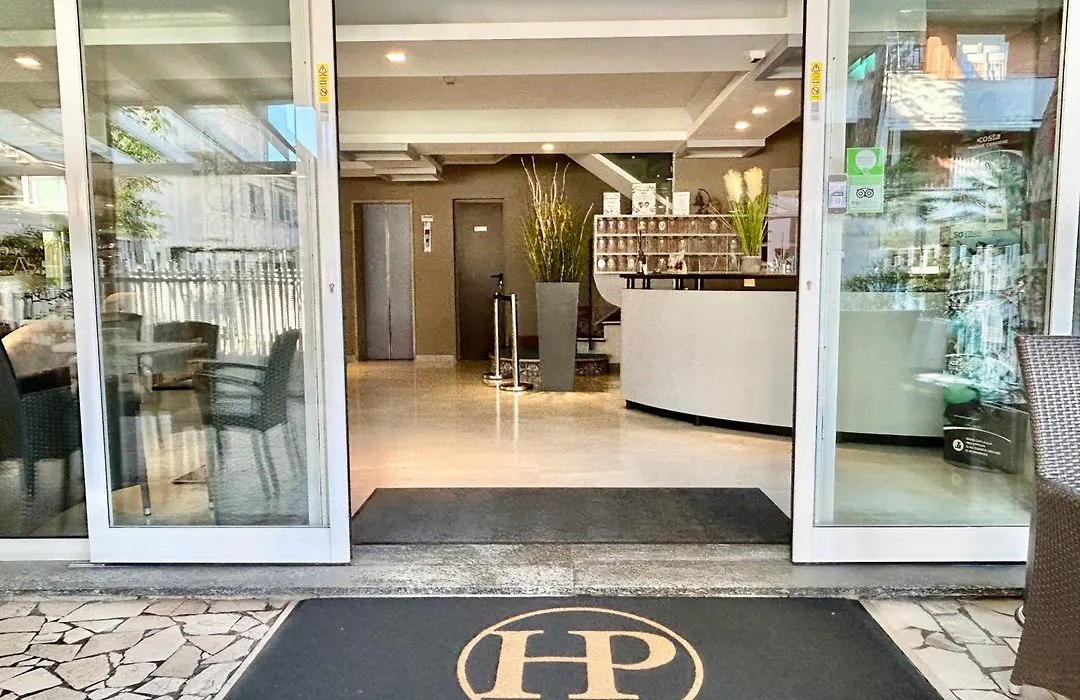 Hotel Pacific-1