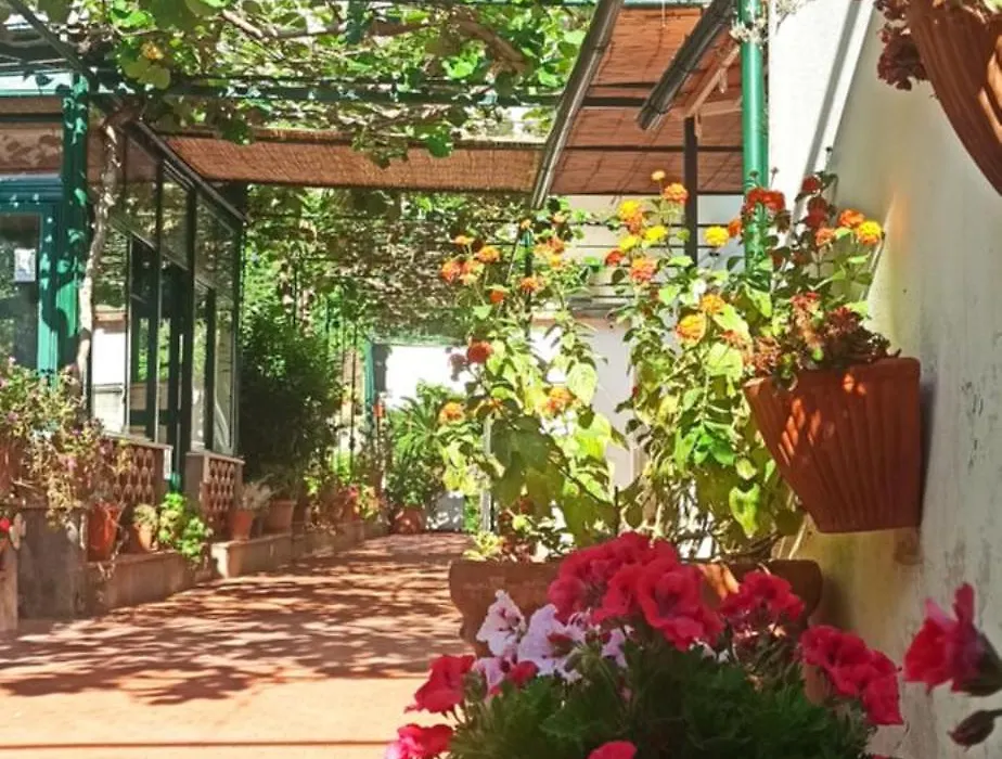 Villa dei fiori B&B-1