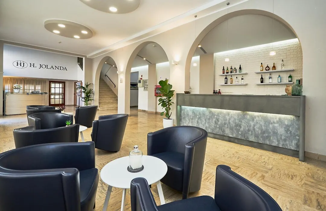 Hotel Jolanda-1