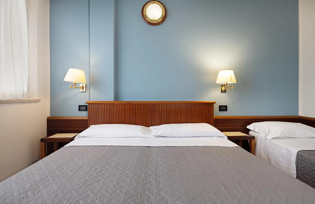 Hotel Avana Fronte Mare-1