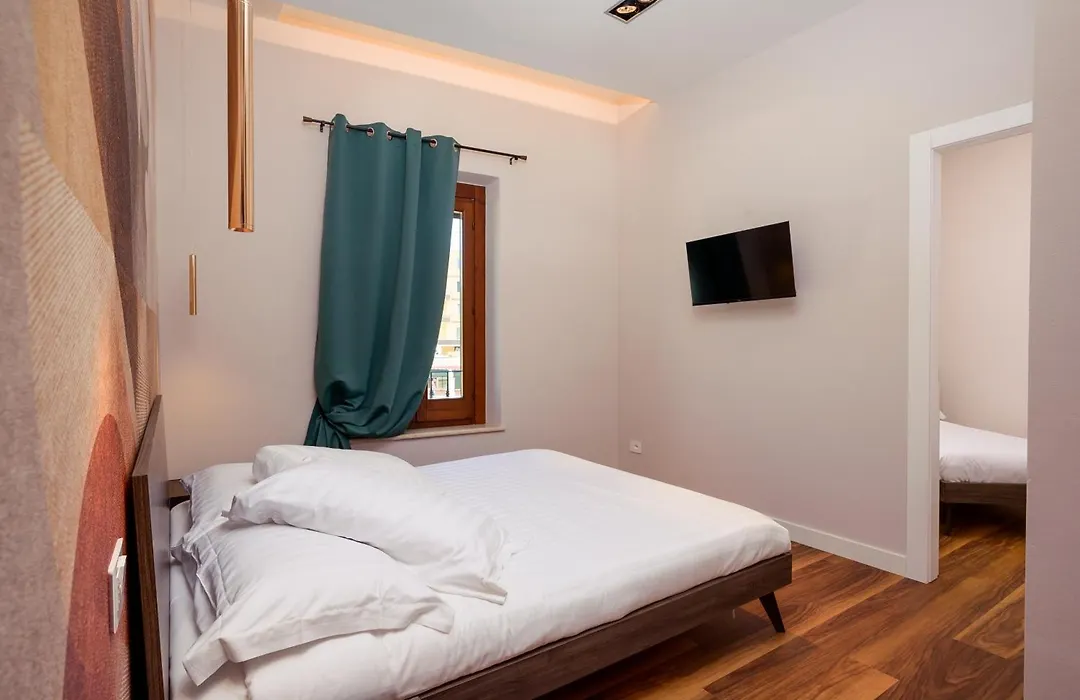 Tripolina Camere-1