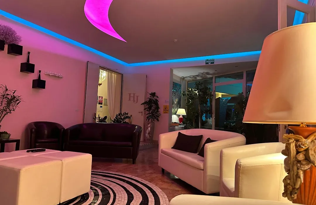 Hotel Julia-1