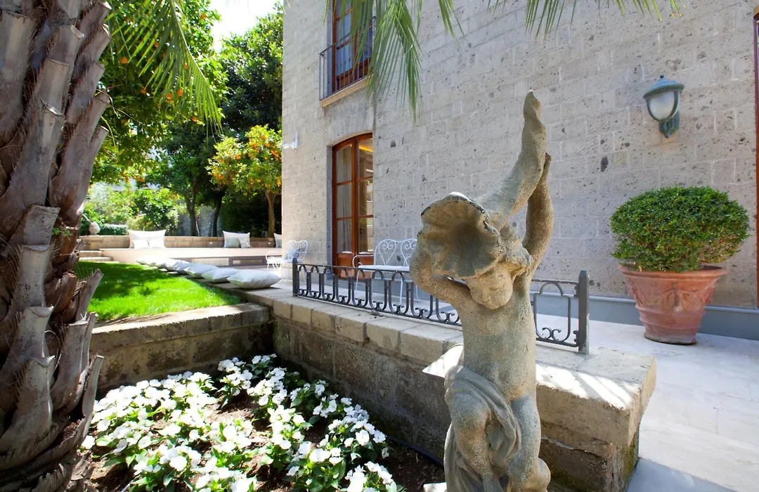AMORE RENTALS - Villa Ebe-1