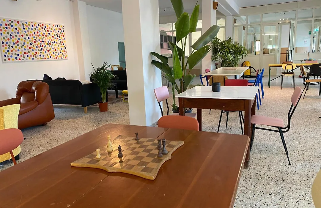 Meet Hostel Cervia-1
