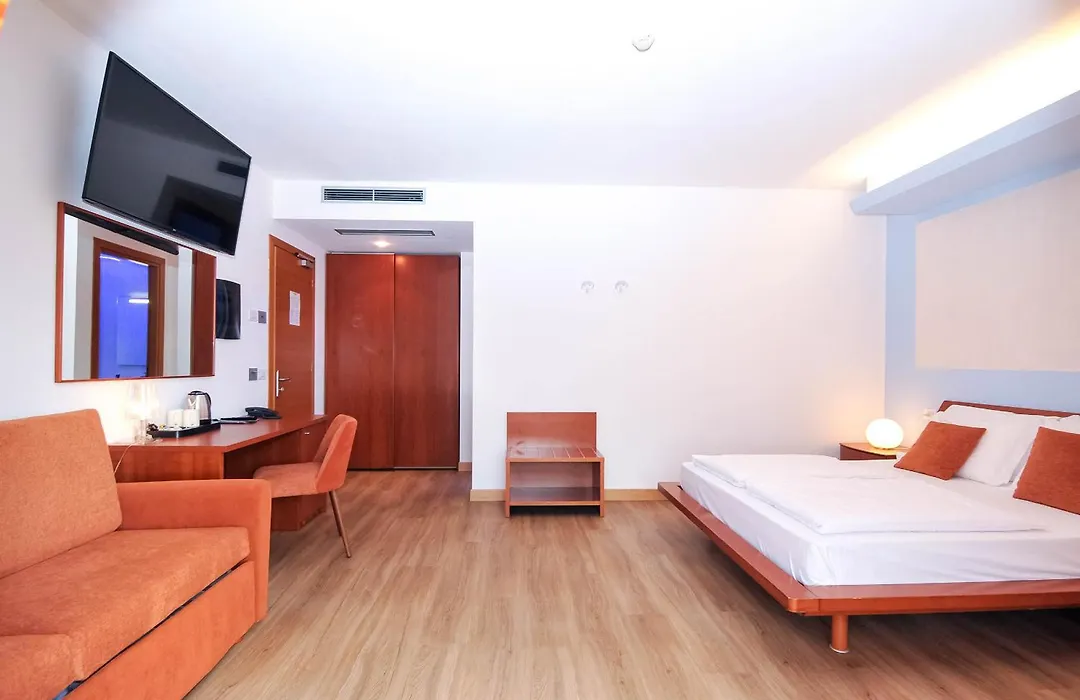 Eco Hotel Cleofe-1