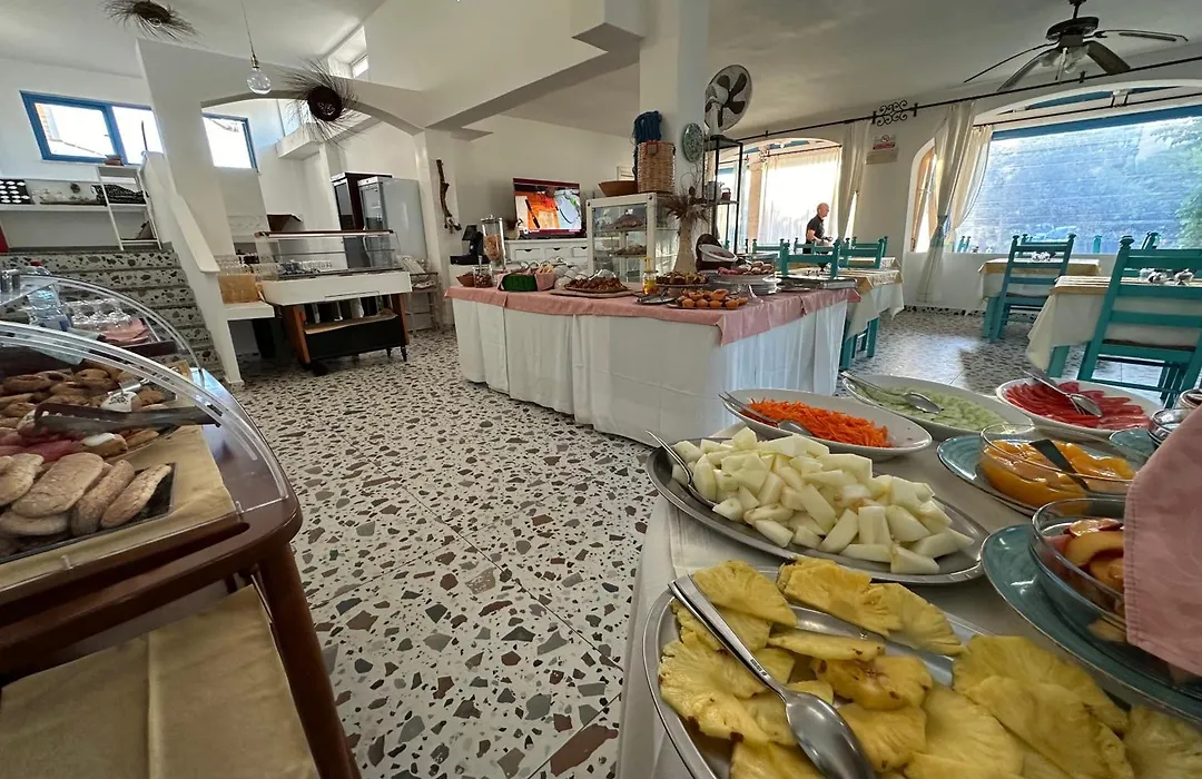 Hotel S'Ortale con Parcheggio interno e Ristorante all'aperto-1