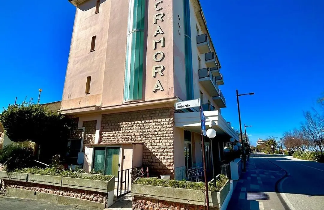 Hotel Sacramora-1