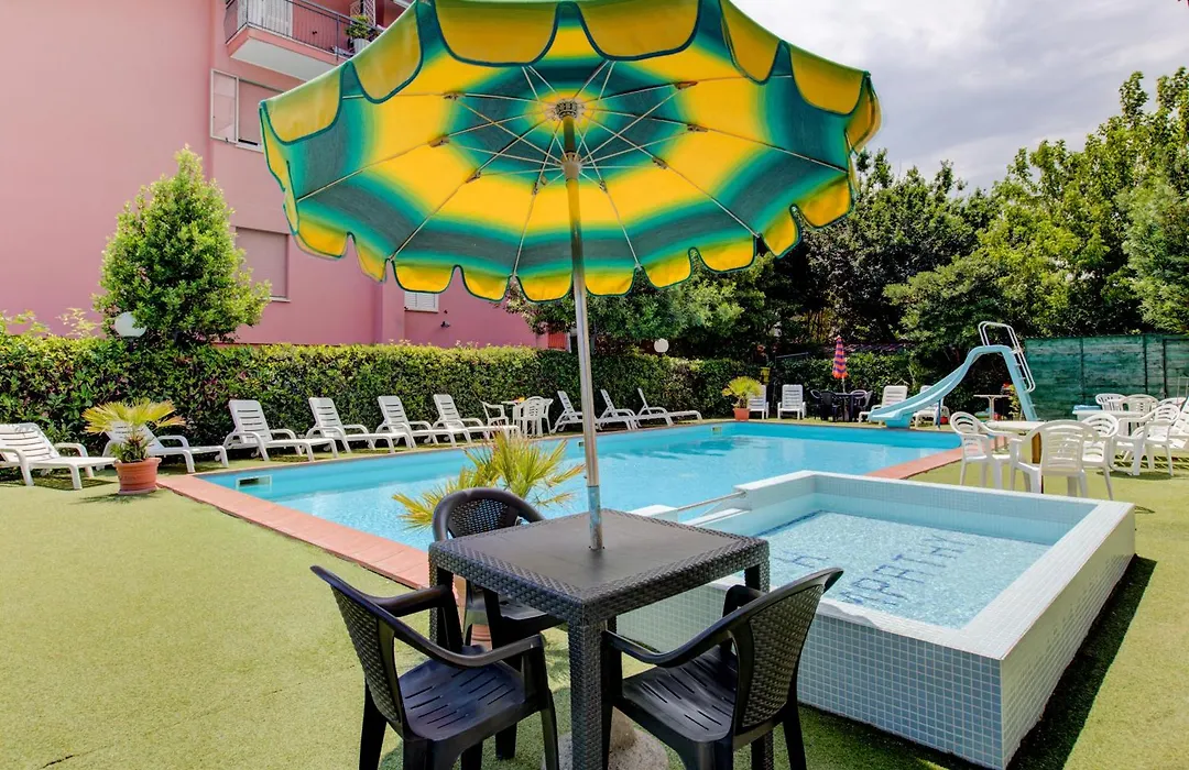 Sympathy Family Hotel-1