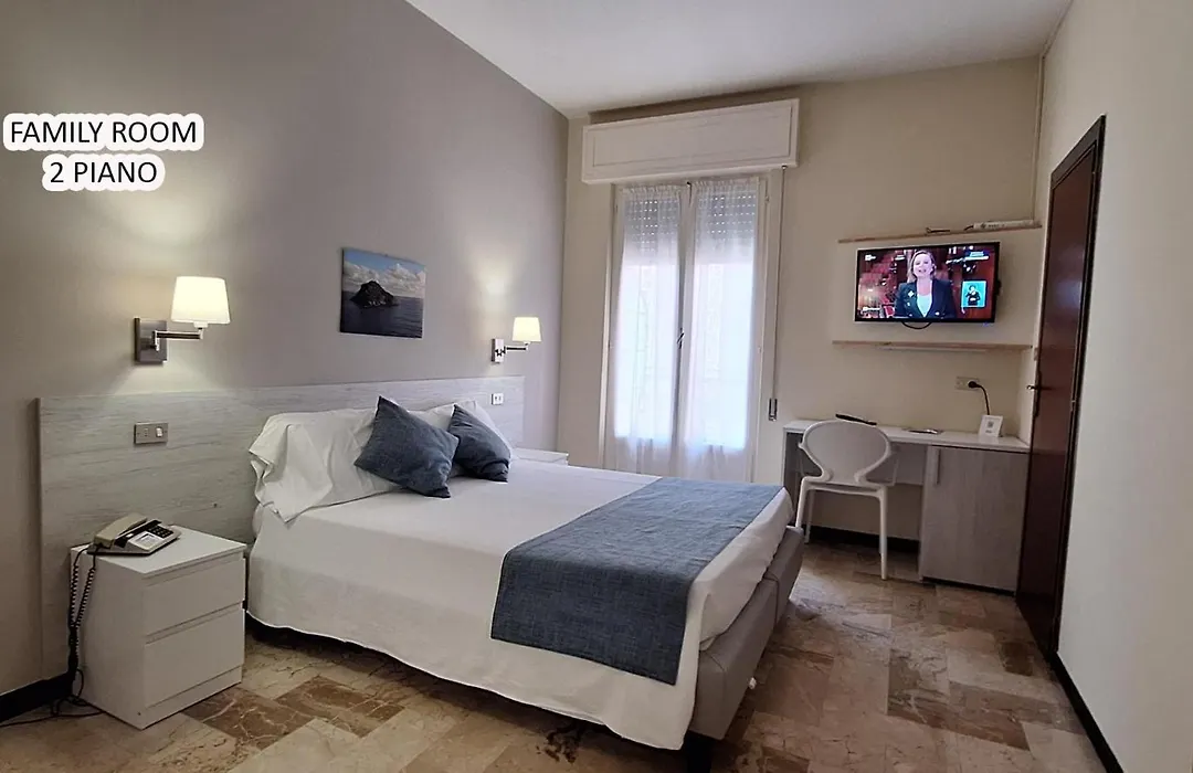 Hotel Mediterranée-1