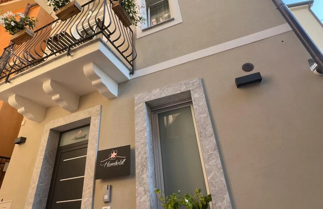 Humboldt Luxury Rooms Taormina-1