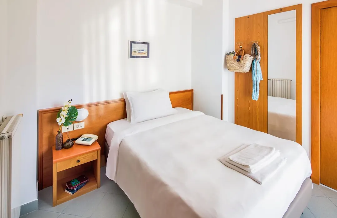 Hotel Tritone-1