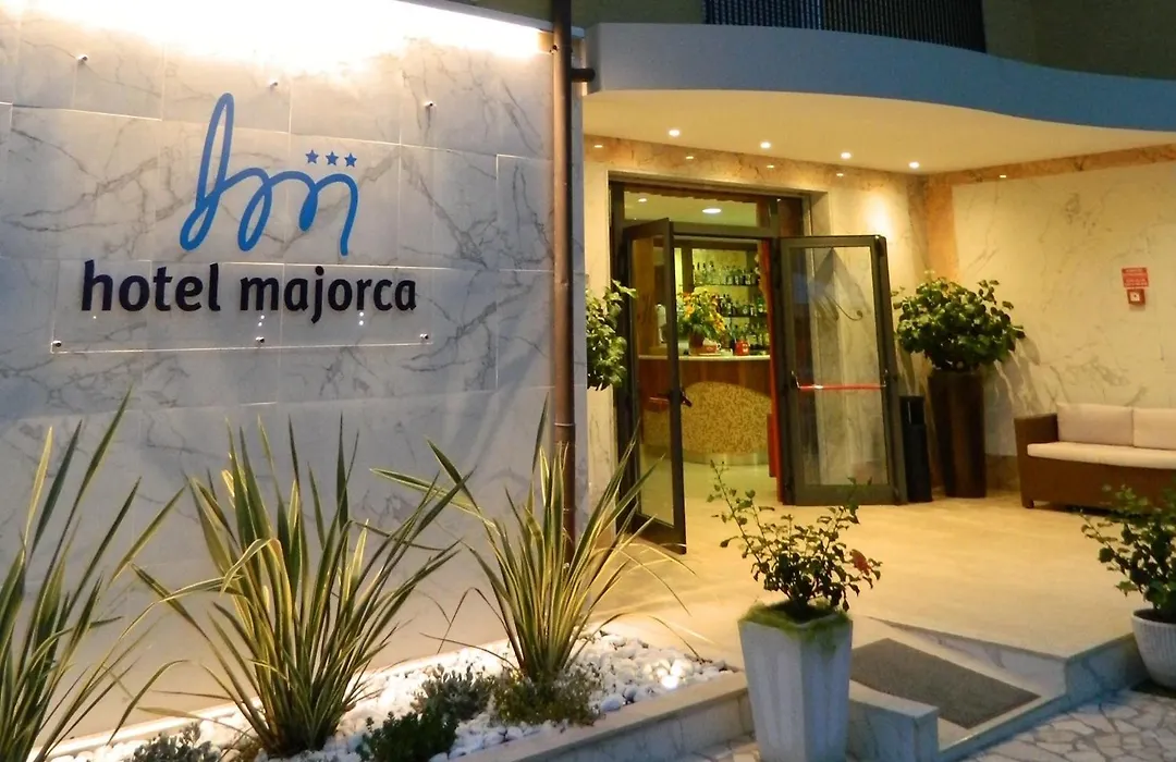 Hotel Majorca-1