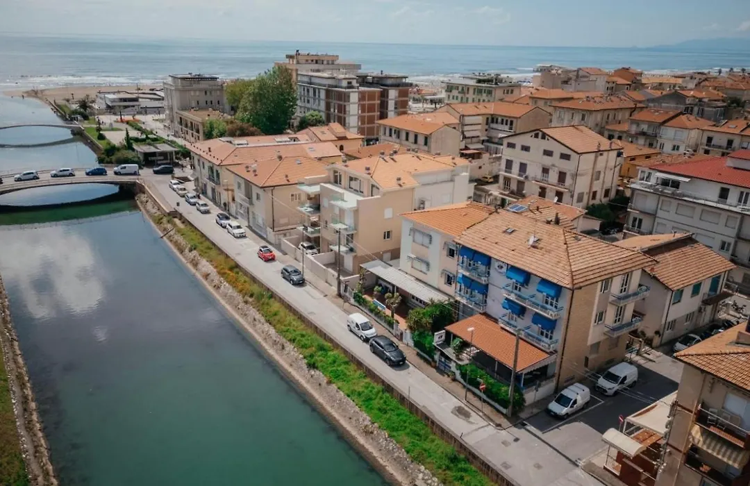 Hotel Burlamacco-1