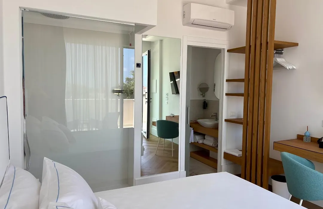 Kairos Tropea Luxury Rooms & Pool-1