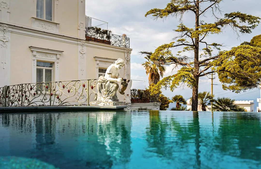 Luxury Villa Excelsior Parco-1