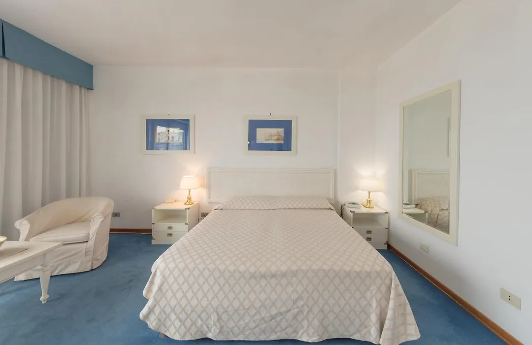Hotel Numana Palace-1