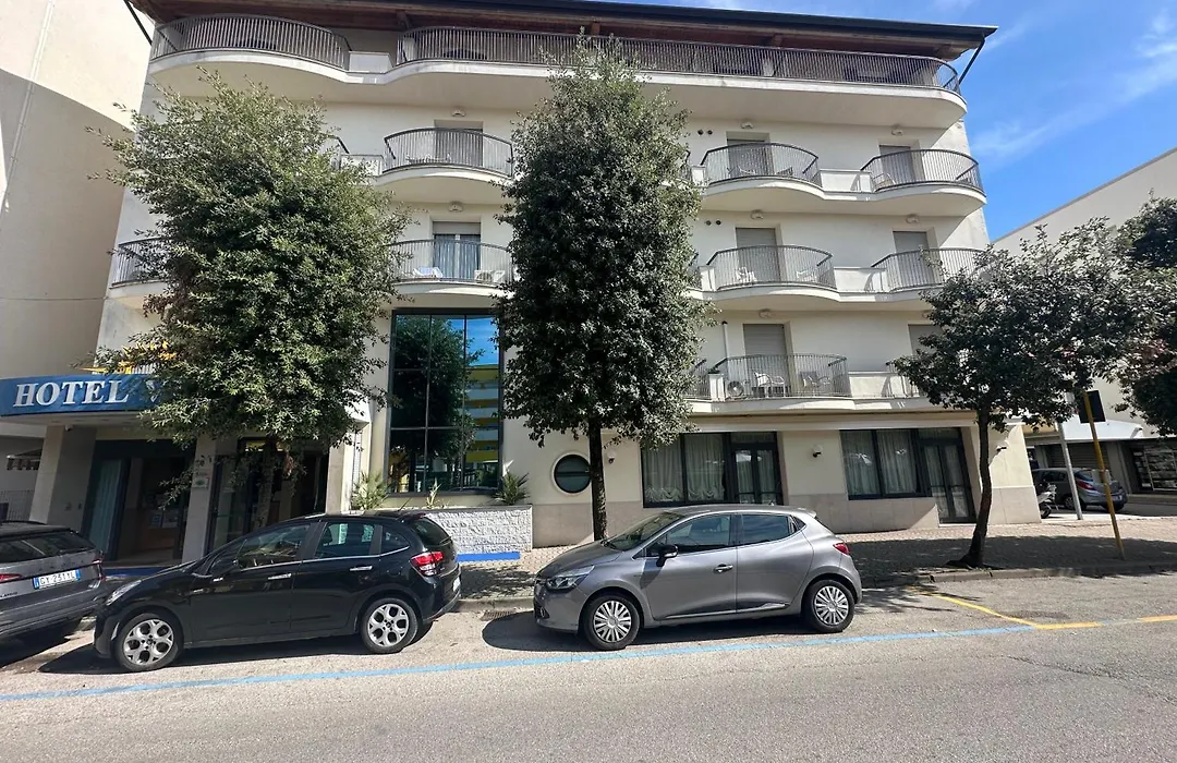 Hotel Vienna-1