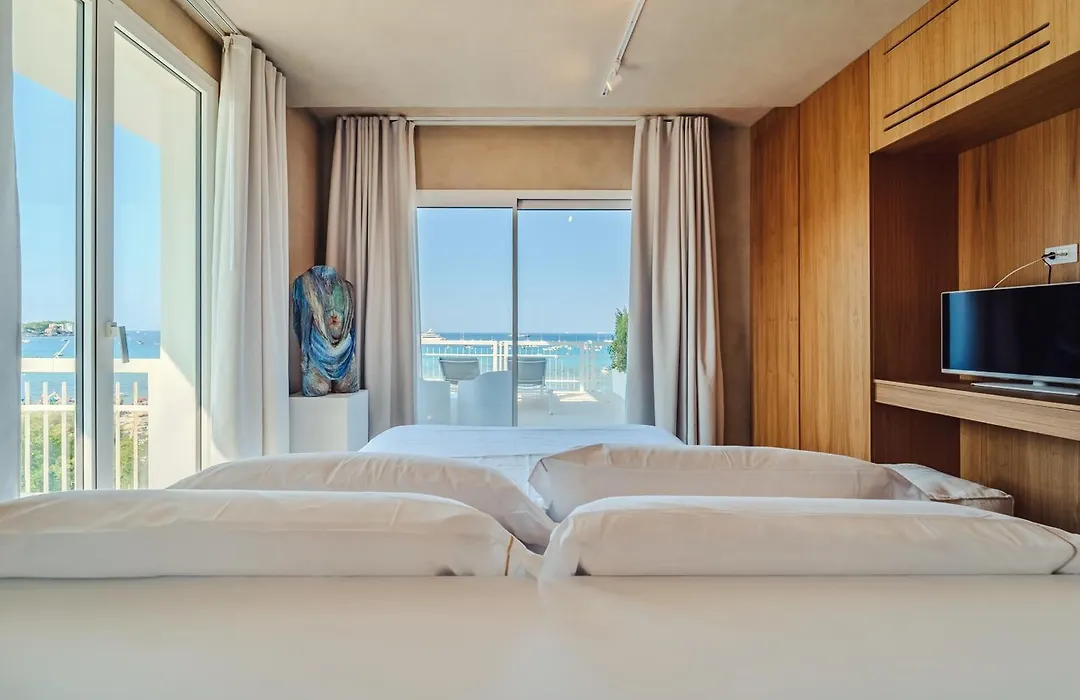 Hybrid Icon Rooms Gallery-1