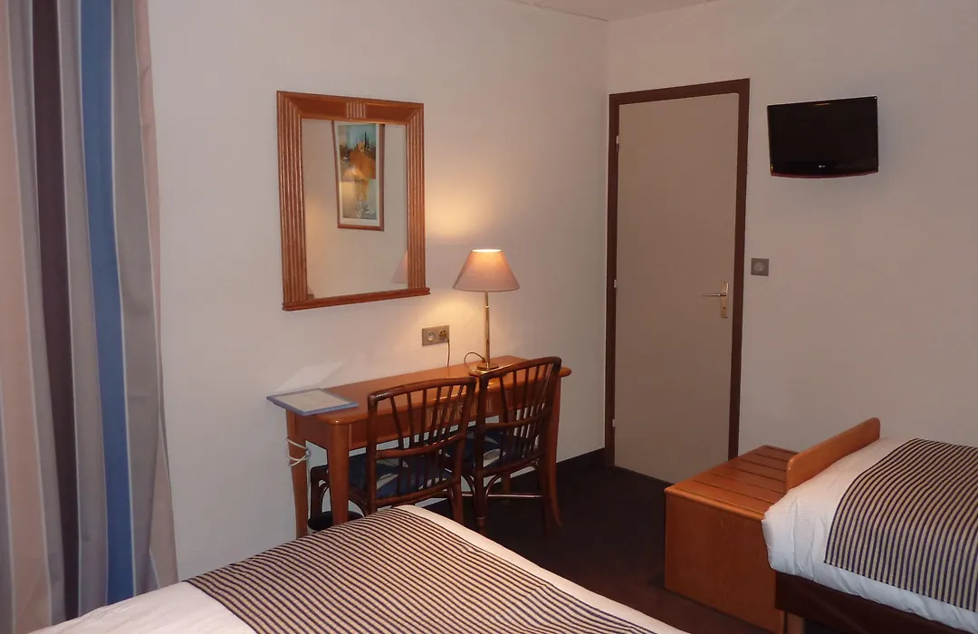 Hotel Esprit D'Azur-1